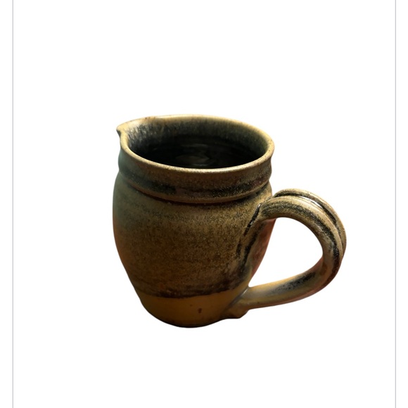Handmade Studio Pottery Creamer. - Picture 4 of 7